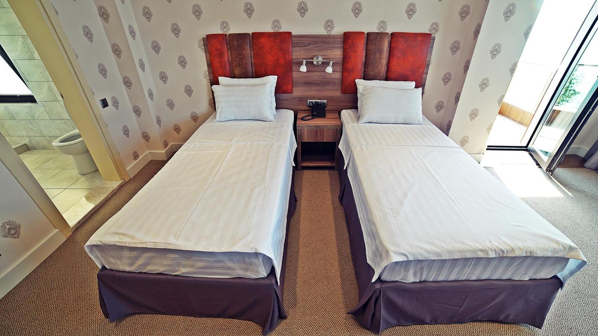 קבריאטי Hotel Montana מראה חיצוני תמונה