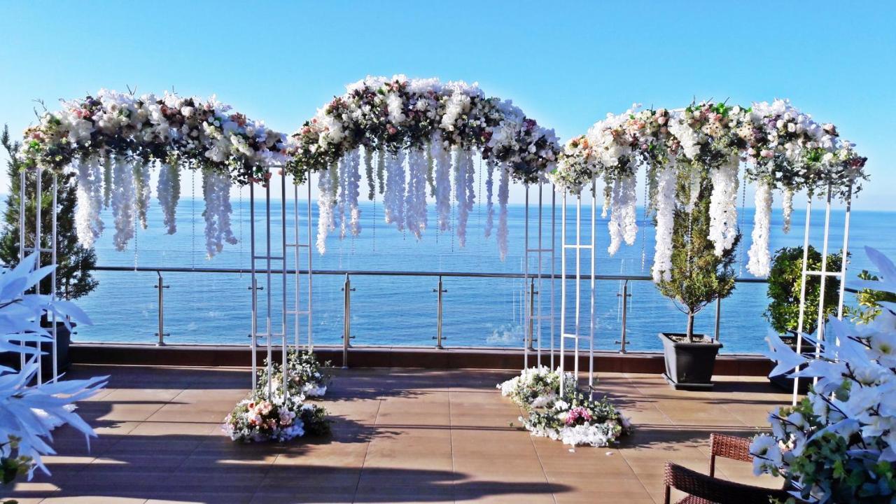 קבריאטי Hotel Montana מראה חיצוני תמונה