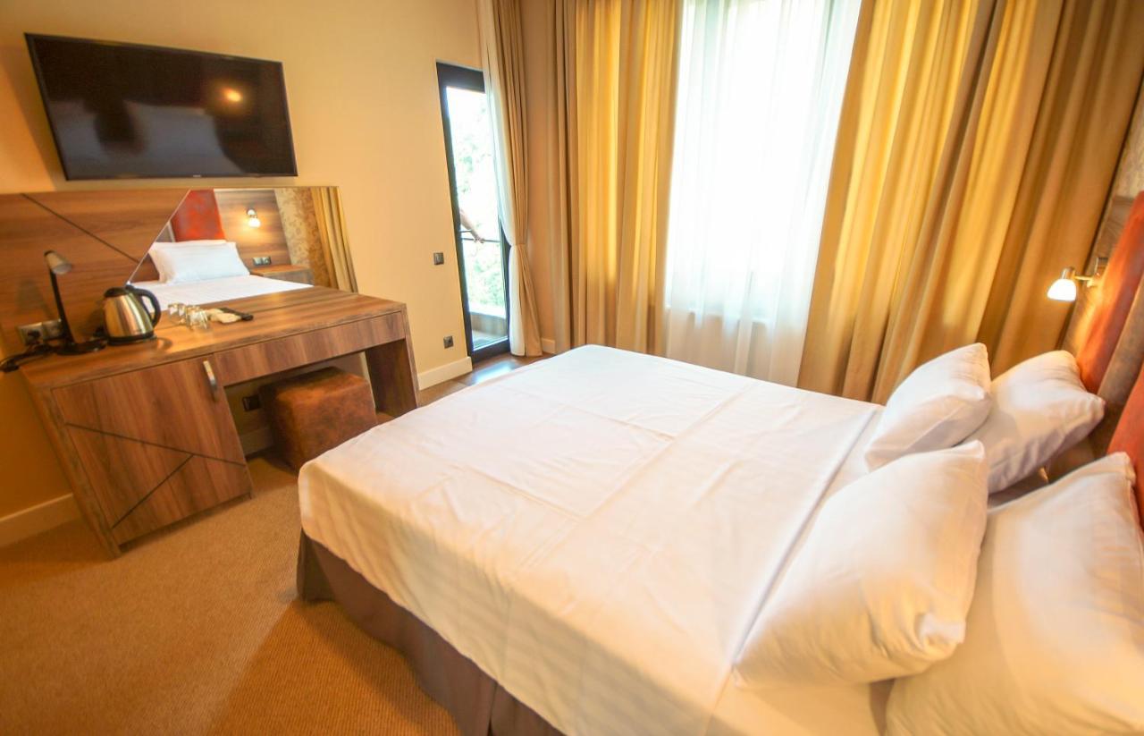 קבריאטי Hotel Montana מראה חיצוני תמונה