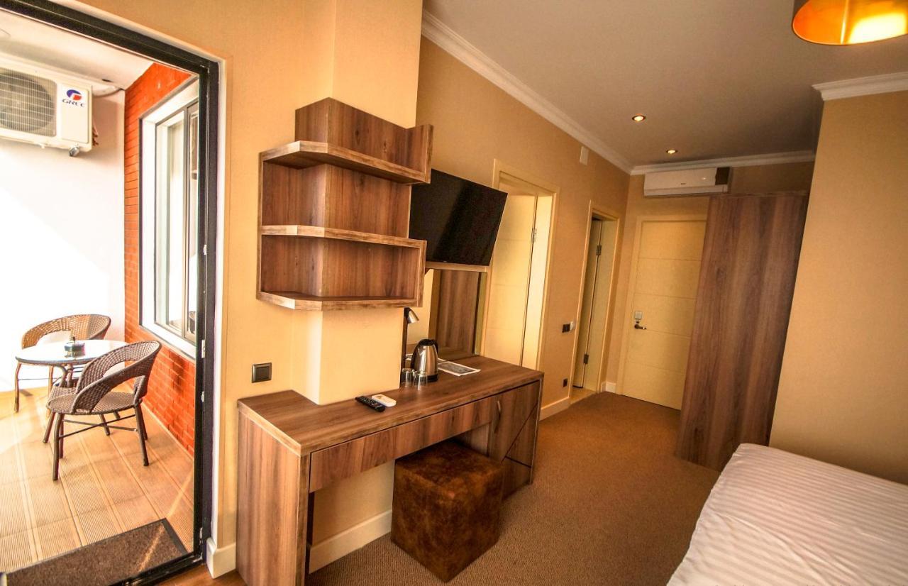קבריאטי Hotel Montana מראה חיצוני תמונה