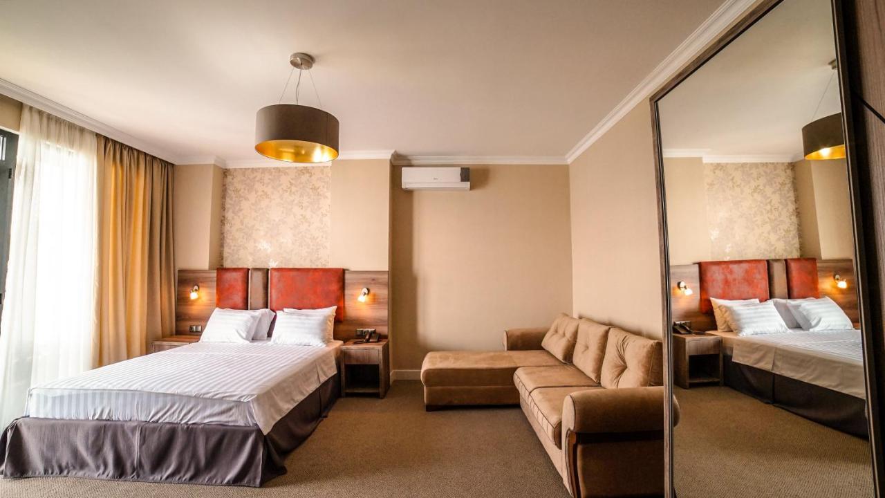 קבריאטי Hotel Montana מראה חיצוני תמונה